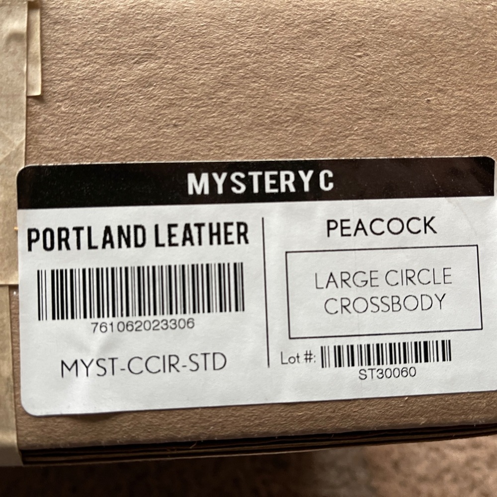 Portland Leather Peacock Large Circle Crossbody